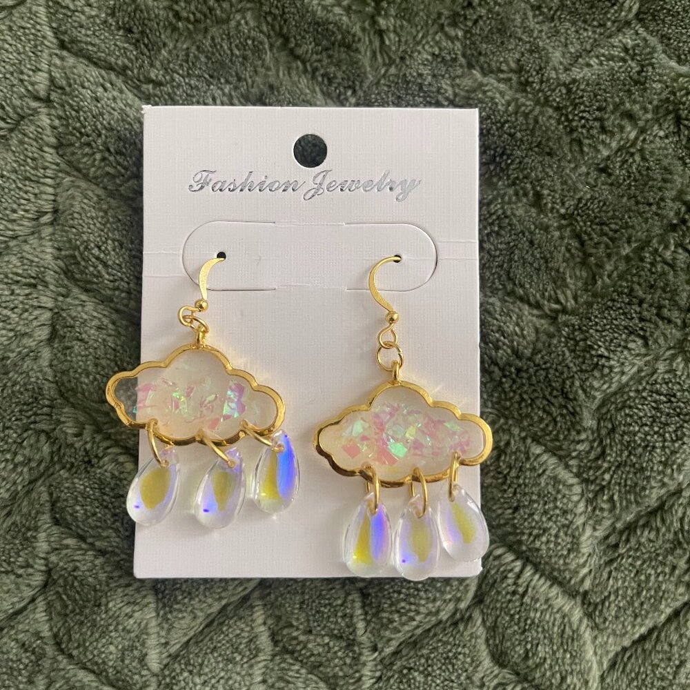 Gold Cloud earrings (New)